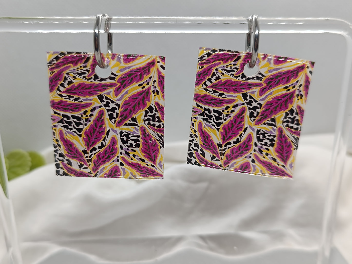 Acrílico estampado hojas